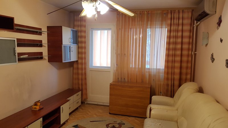 Drumul Taberei, metrou R.Doamnei, bloc reabilitat, et.5, 2 lifturi, mobilat